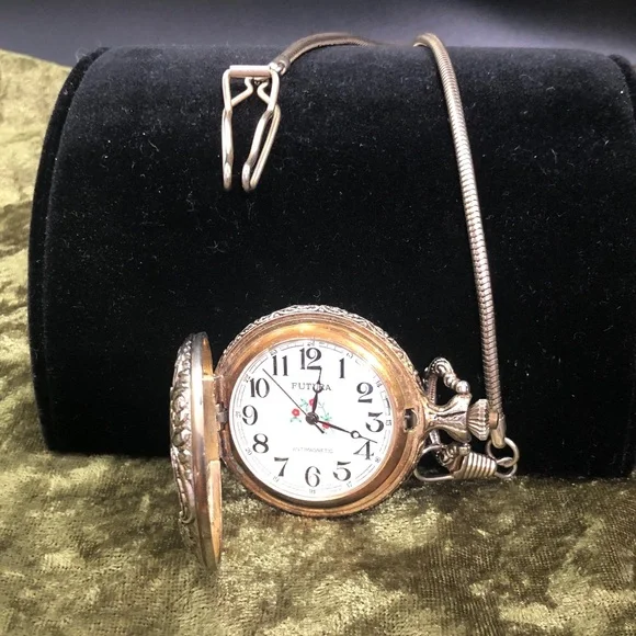 Vintage-Style Silver Tone Pocket Watch Steam Train Motif