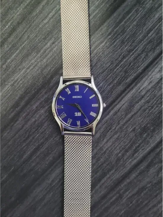 Vintage Seiko Round Slim Roman Blue Dial Slv Mens Watch