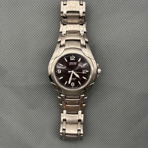 Citizen Eco-Drive Titanium E111 Solar Men's Japan Watch New Orig Battery Cell
