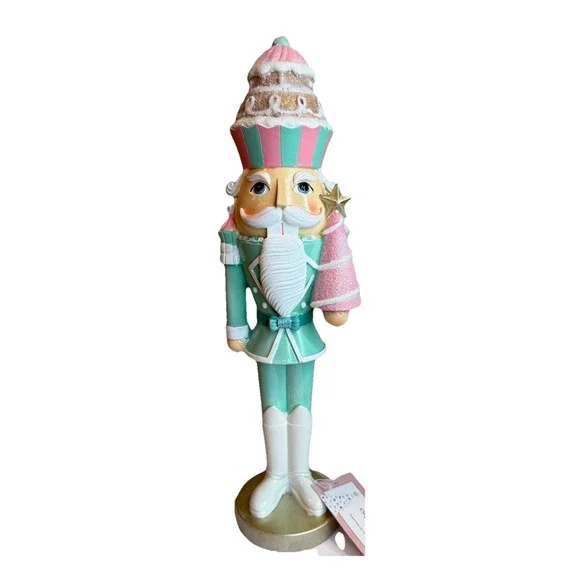 Cupcakes & Cashmere Christmas‎ Nutcracker Holiday Cupcake Holiday Decor 14