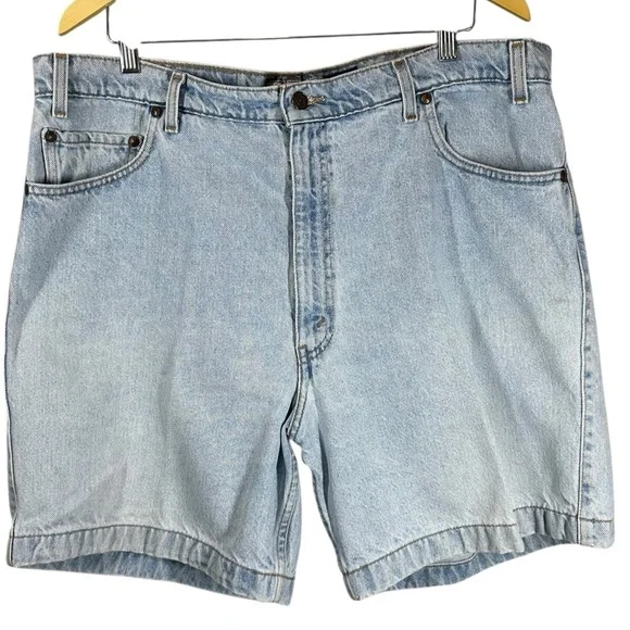LEVI'S 540 Vintage Relaxed Fit Cotton Jeans Shorts Men's 40 Lightwash Blue Denim