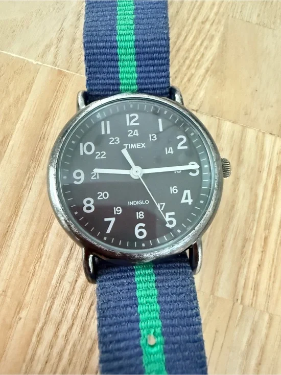 Timex weekender charcoal dial green navy blue stripe strap watch NEW BATTERY
