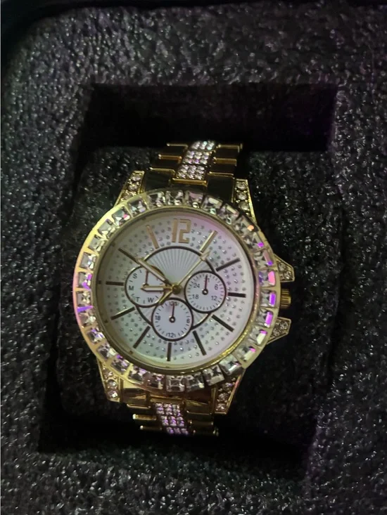 Gold Crystal Accent mens Watch - Fashion Bracelet Timepiece
