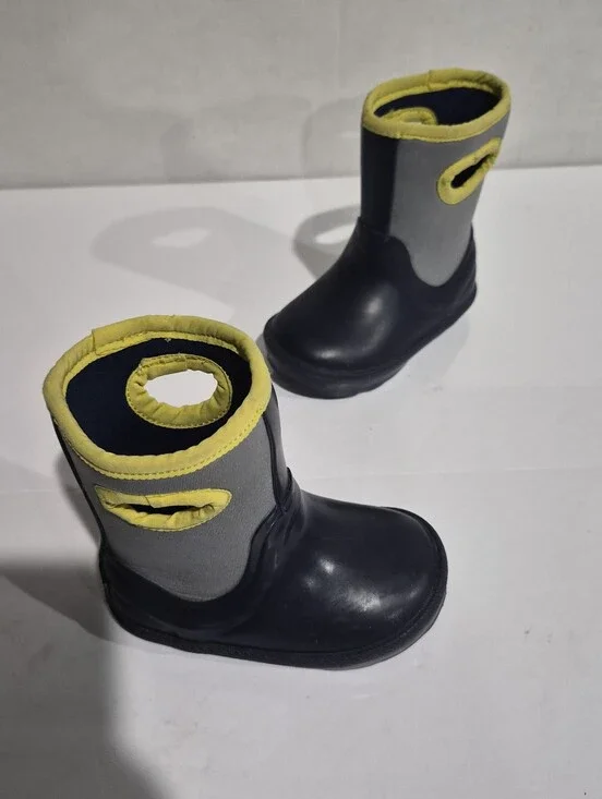 UGG Kids Navy and Yellow Rain Boots - Lightweight Waterproof Booties Size 6