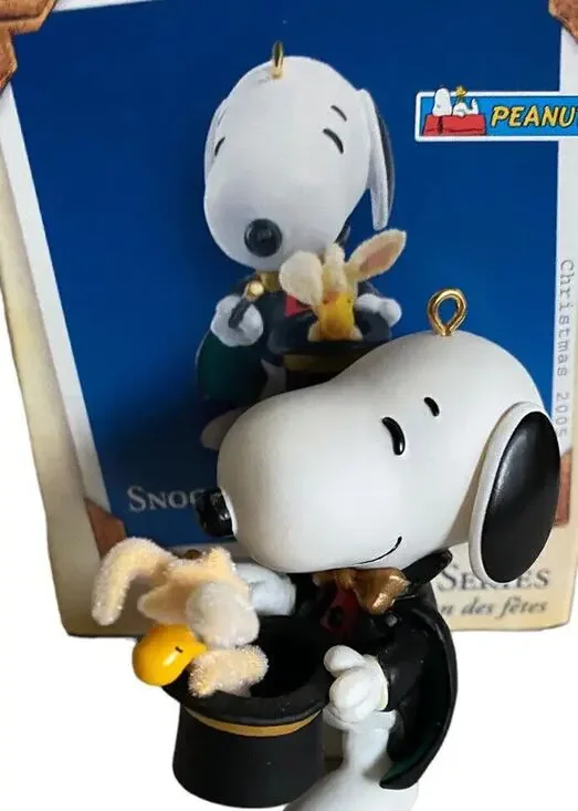 Hallmark Snoopy Magnificent Ornament Peanuts Magician Woodstock 2008 Christmas