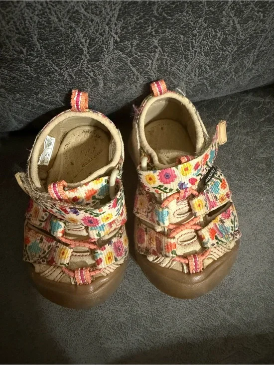 Kids Floral Keen Canvas Sandals in Multicolor
