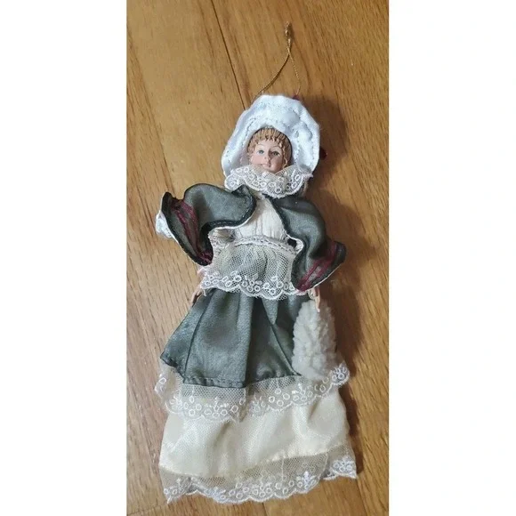 Victorian Lady Doll Christmas‎ Ornament Lace Green Hat Purse No Legs 8 Inches