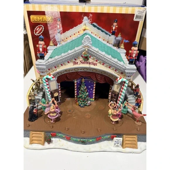 Lemax Nutcracker Suite Music Lighted Animated Christmas Village‎ READ!!