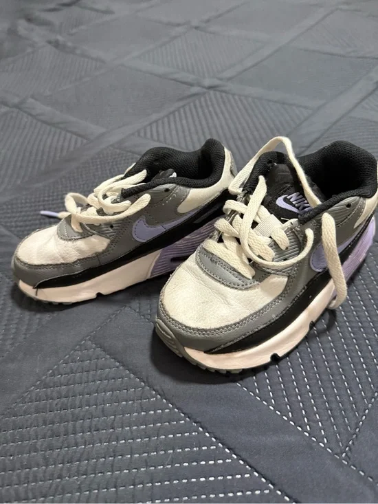 Nike air max 90 LTR Kids Sneakers in Gray, Black and Light Purple size 10C