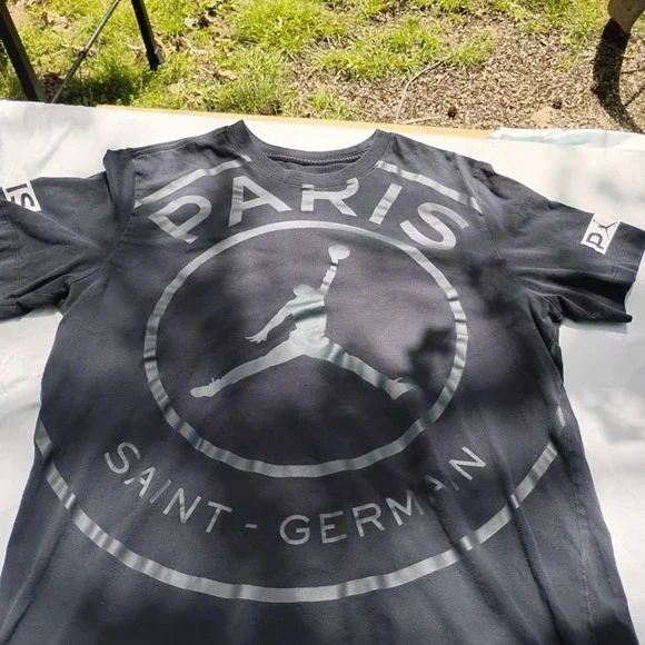 Jordan T-Shirt Mens Size L Black PSG Paris Saint-Germain Short Sleeve Graphic