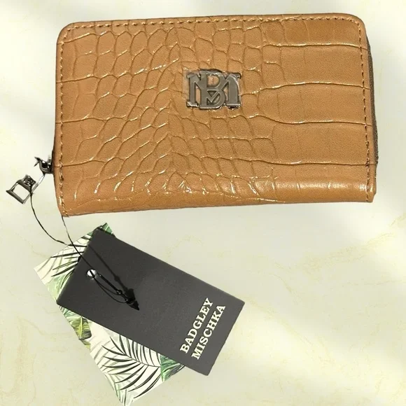 Badgley Mischka Wallet Vegan Leather Faux Croc‎ Brown New With Tags