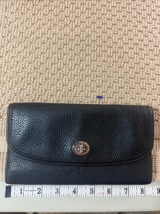Classic Black Pebbled Leather Clutch Wallet