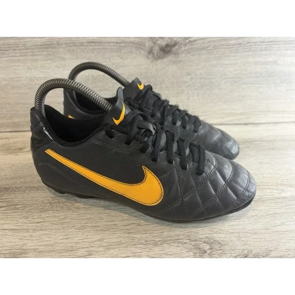 Nike Jr Tiempo‎ Rio FG Soccer Cleats 509035-016 Youth Size 4.5 Y Black Orange