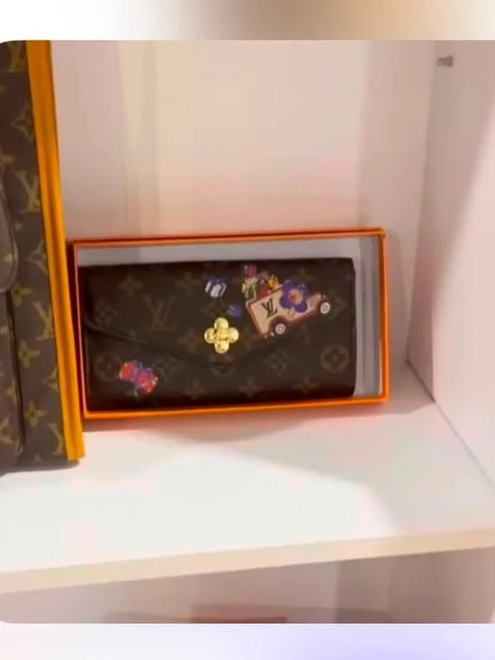 LV wallet