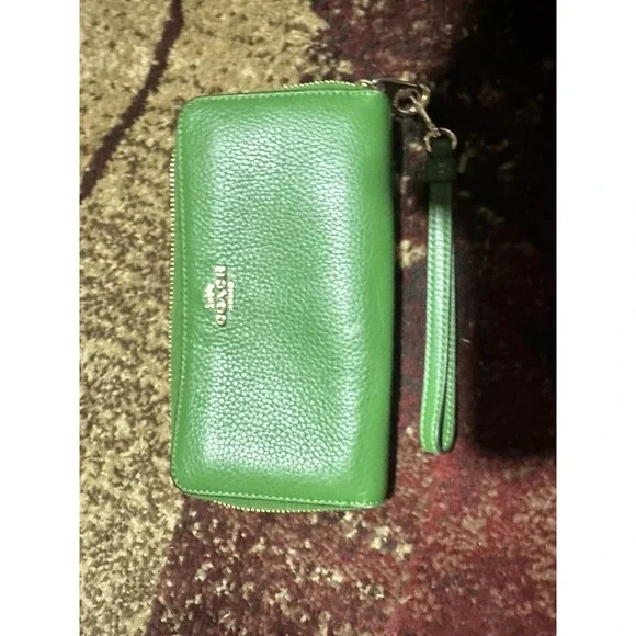 COACH Long Zip-Around Green Pebble Leather Wallet with Gold Hardware AUTHENTIC