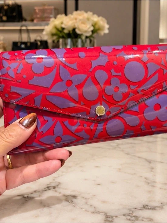 Louis Vuitton LTD ED Sarah Patent Vernis IKAT continental Wallet