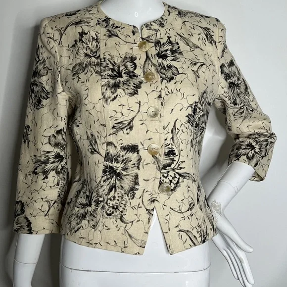 MaxMara Sz 8 Cream Black 100% Linnen Unlined Front Button Blazer Jacket Top