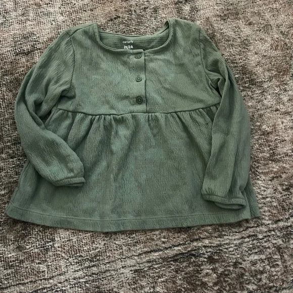 Carter's Green Long Sleeve Kids Top Size 2T