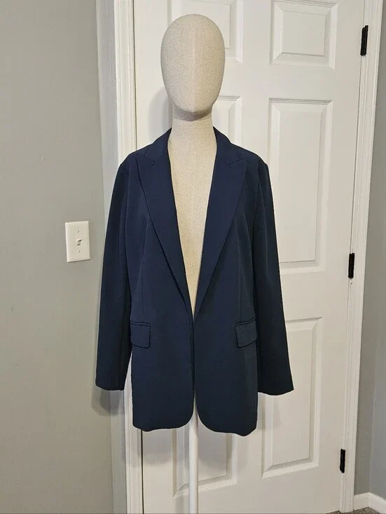NWT White House Black Market Admiral Blue Open-Front Crepe Blazer