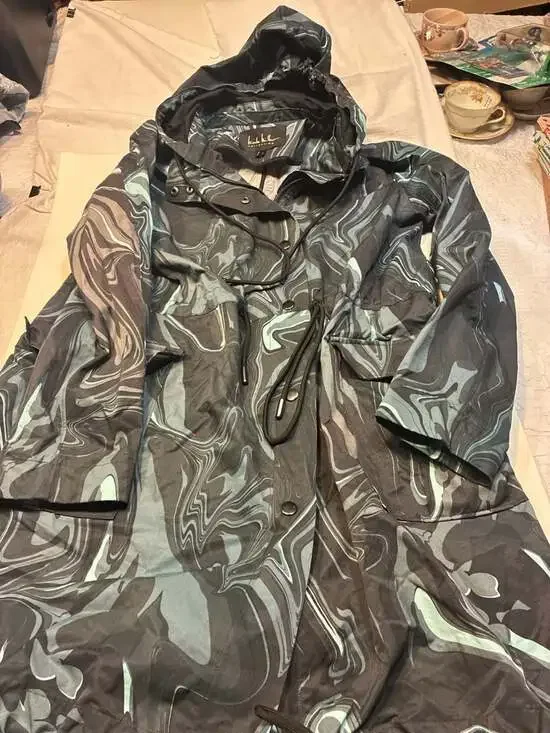 Nicole Miller Collection Hooded Rain Jacket Abstract Marble Print Size P