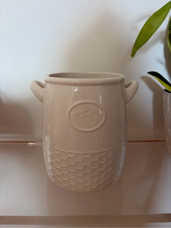 Ceramic Honeycomb Utensil Holder with Bee Motif