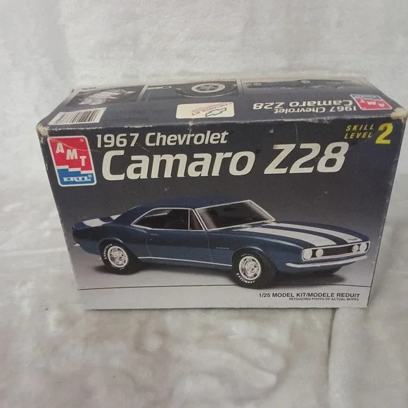 AMT Ertl 1967 Chevrolet Camaro Z28 1/25 Scale Model Kit 6638 Skill Level 2 READ