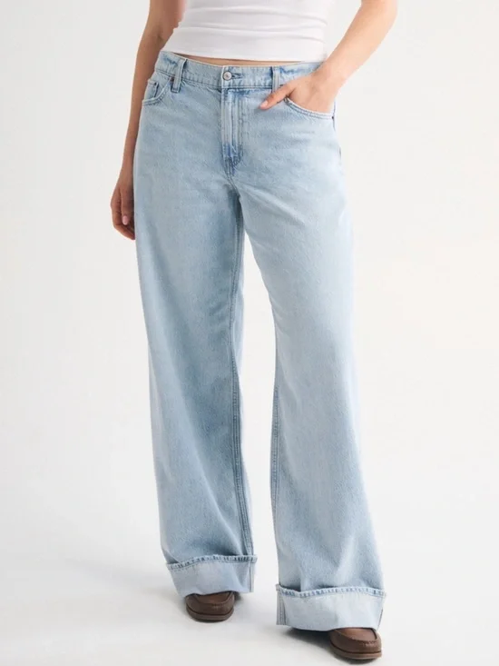 Abercrombie Curve Love Low Rise Ultra Loose Jean