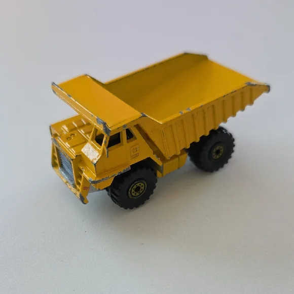 Hot Wheels 1979 CAT Yellow Dump Truck