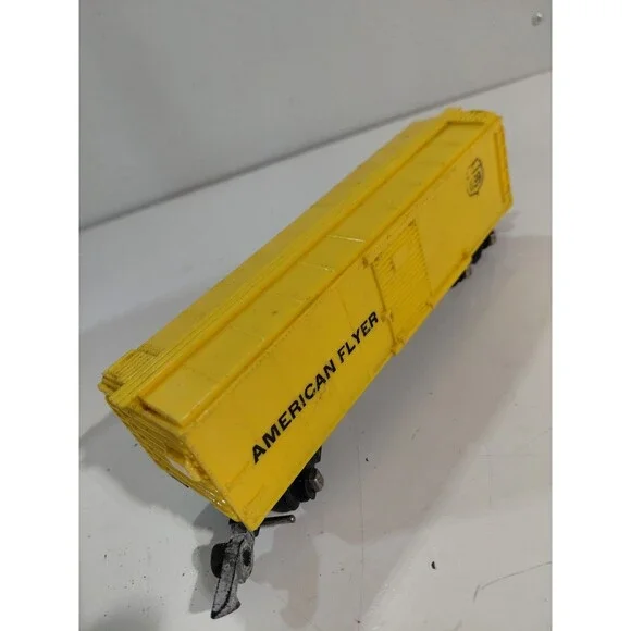 American Flyer 639 Electric Trains S Gauge Model Railroad Yellow Boxcar