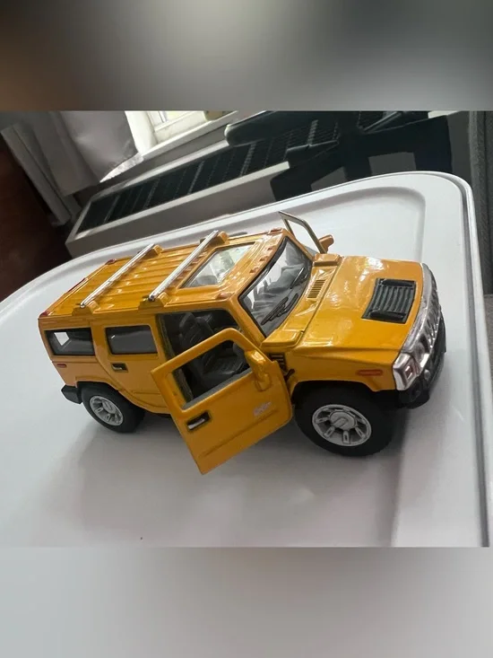 Kinsmart 2008 Hummer H2 SUV Diecast Model Toy Car 1:40 Yellow (5