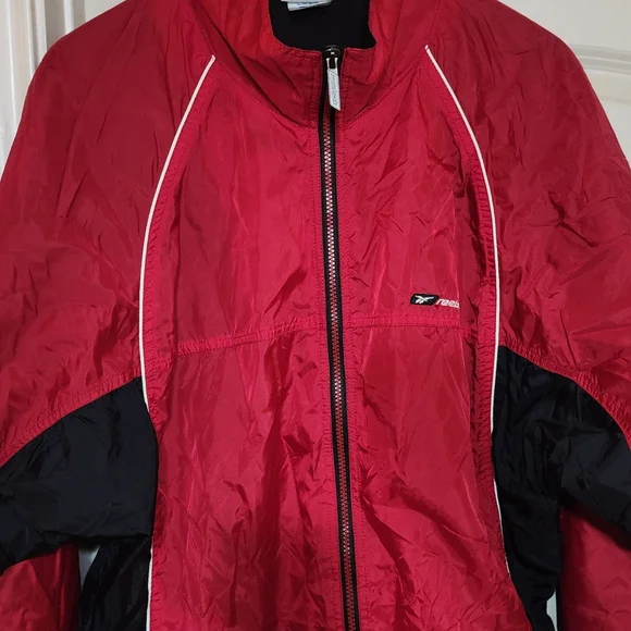 VINTAGE Reebok Red Black Jacket Windbreaker Adult Size‎ L/XL