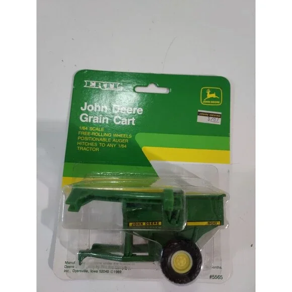 NIP Ertl 5565 Die Cast 1/64 John Deere Dry Fertilizer Grain Cart Farm Implement