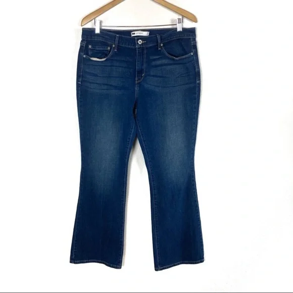 Levi’s 515 Bootcut Dark Wash High‎ Rise Stretch Jeans Women’s Sz 14