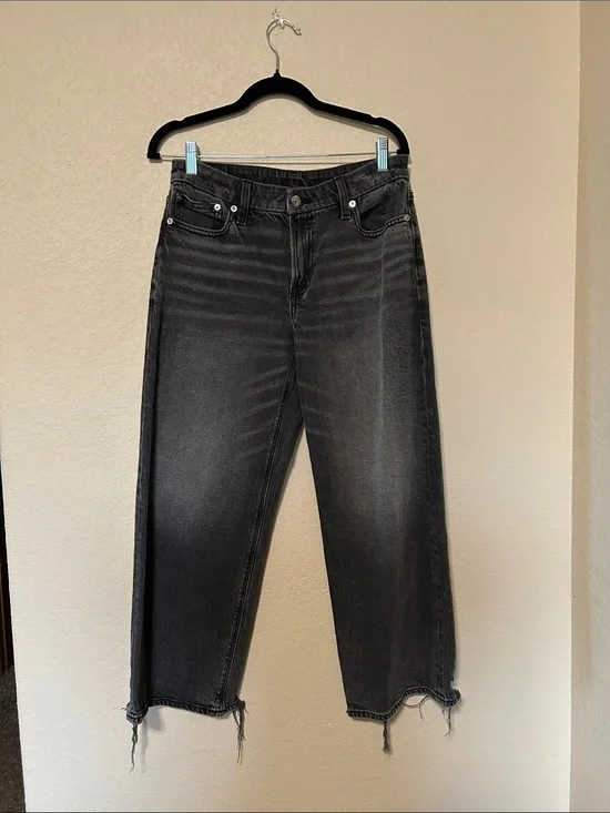 American Eagle Curvy Stovepipe Black Denim Stretch Size 6 Short Frayed Hem Y2K