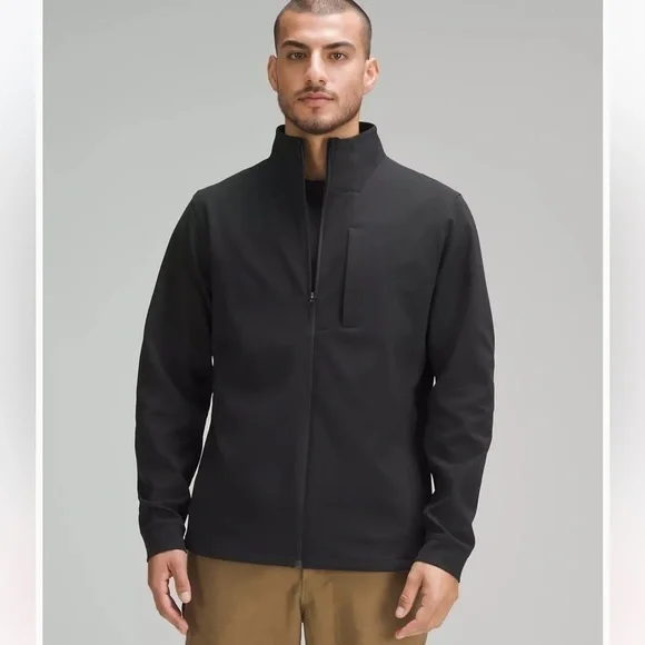 Lululemon Sojourn Jacket size XS color black