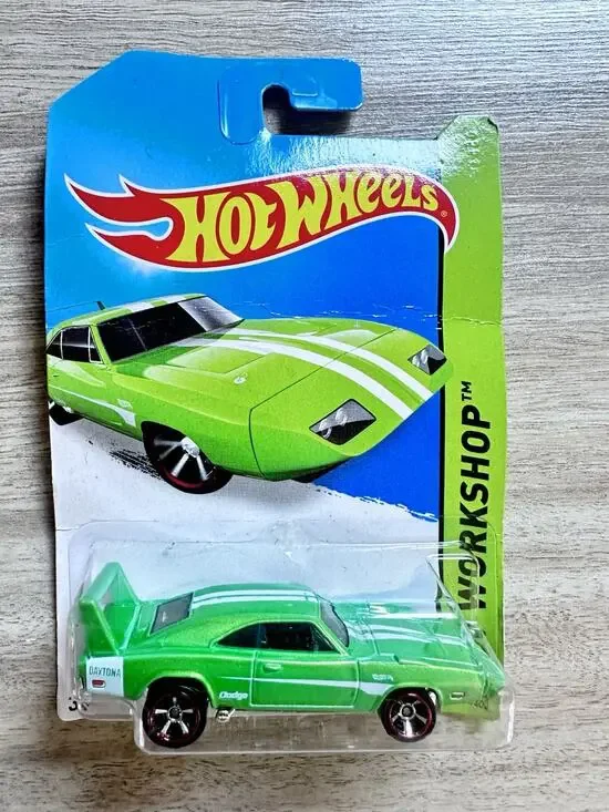 Hot Wheels 2013 HW Workshop '69 Dodge Charger Daytona Green 234/250 Hotwheel H44