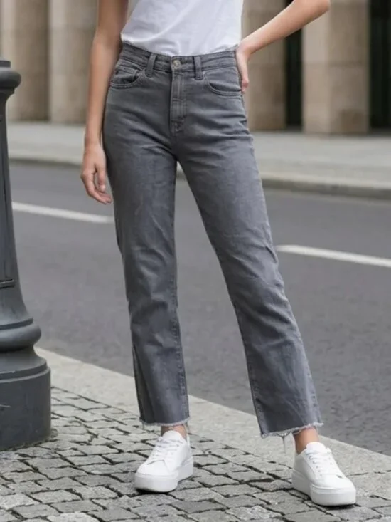 BEAUTY AND YOUTH UNITED ARROWS HIGH-RISE JEANS CROP FRINGE-HEM DISTRESSED sz M