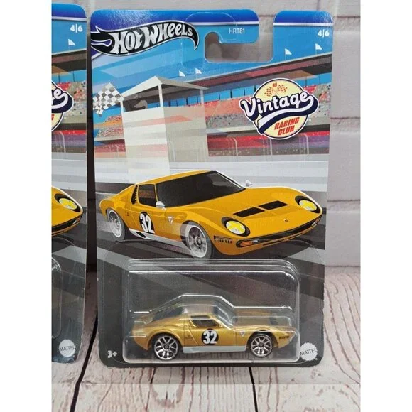 (2 Pack) 2024 Hot Wheels‎ 4/6 Vintage Racing Club 1971 Lamborghini Miura SV Gold