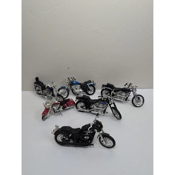 Motorcycle Toy Lot Of 6 Mostly Maisto
