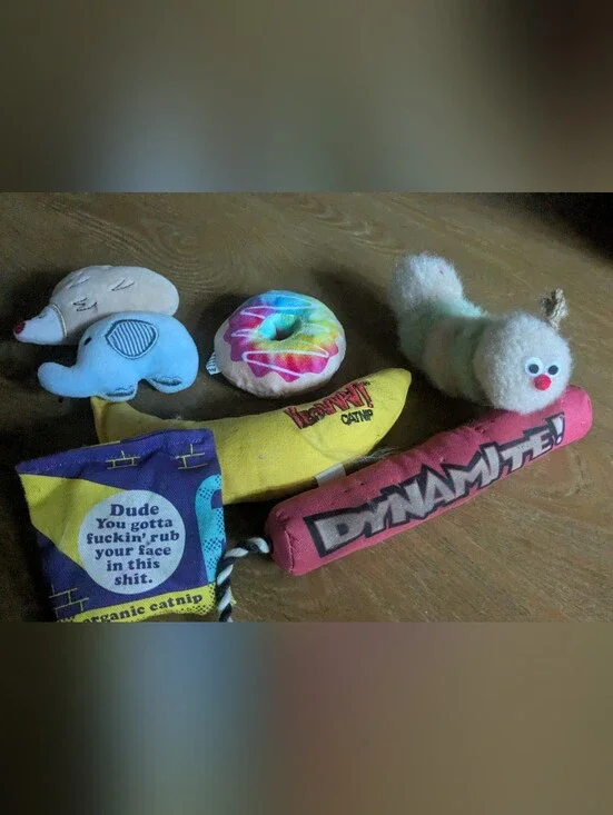8 Plush Cat Toys with Catnip