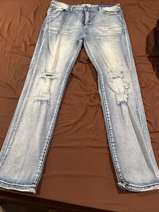 Light Blue Distressed Women’s Jeans