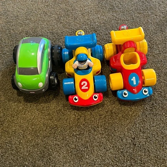 3 Pull Back Cars