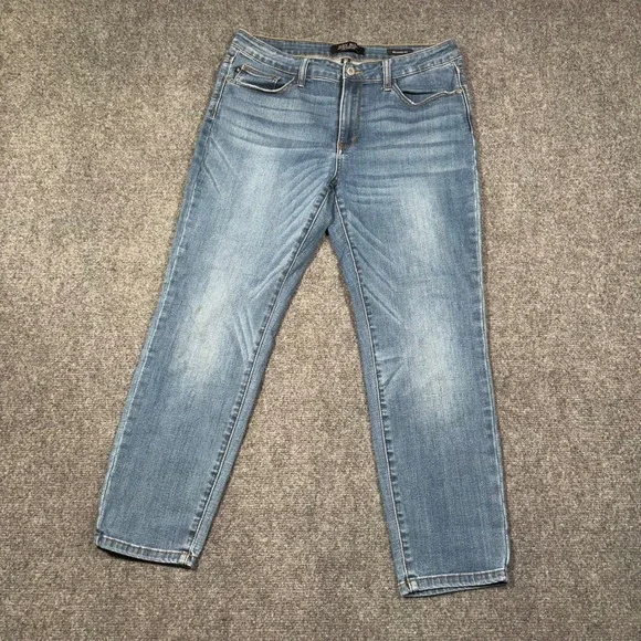 Judy Blue Relaxed Fit Jeans Women 32 Medium Wash Denim Straight Leg Blue Stretch