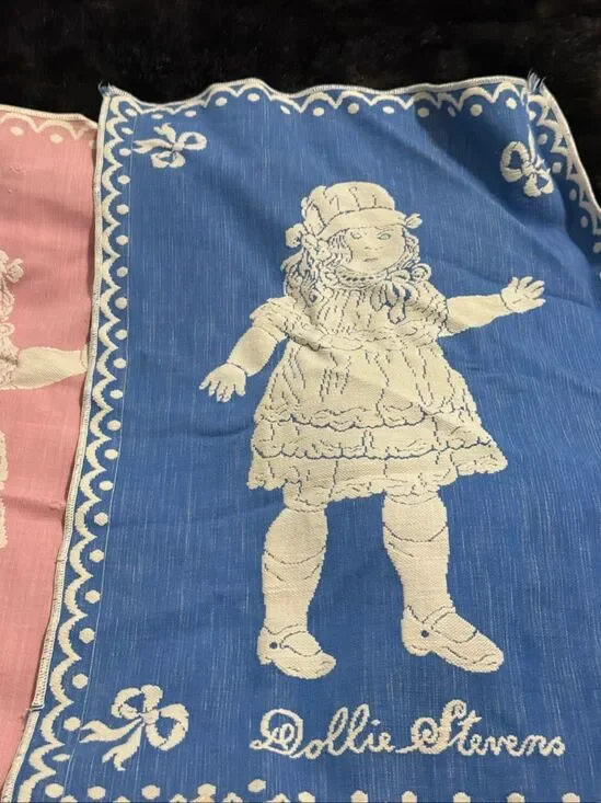 VTG 1930s ERA “DOLLIE STEVENS” TAPESTRY DOLL BLANKET PINK 15 x 21 X 2