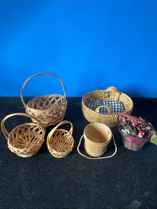 Assorted Small doll house Wicker & Straw Baskets - Natural Tones