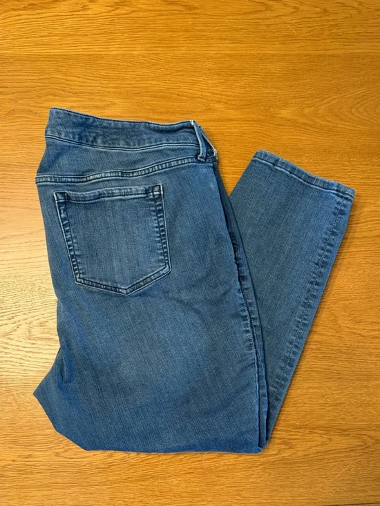 Torrid Women’s Perfect Skinny Ankle Medium/Dark Wash Denim JeansSize 22R