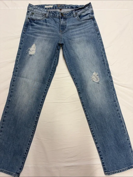 Kut from the Kloth Light Blue Distressed Catherine Boyfriend Jeans size 8