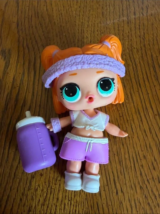 L.O.L. Surprise! Sprints Doll Confetti Pop Series 3 Athletic Club