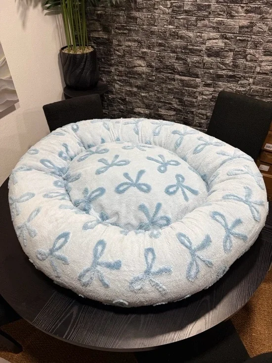 BEDSURE LARGE SIZE STUNNING BLUE BLOWS PET BED 🩵🐾🐾⭐️