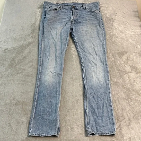 Hollister Y2K Light Wash Blue Denim Jeans Mens 38x34 Faded Casual Denim Worn